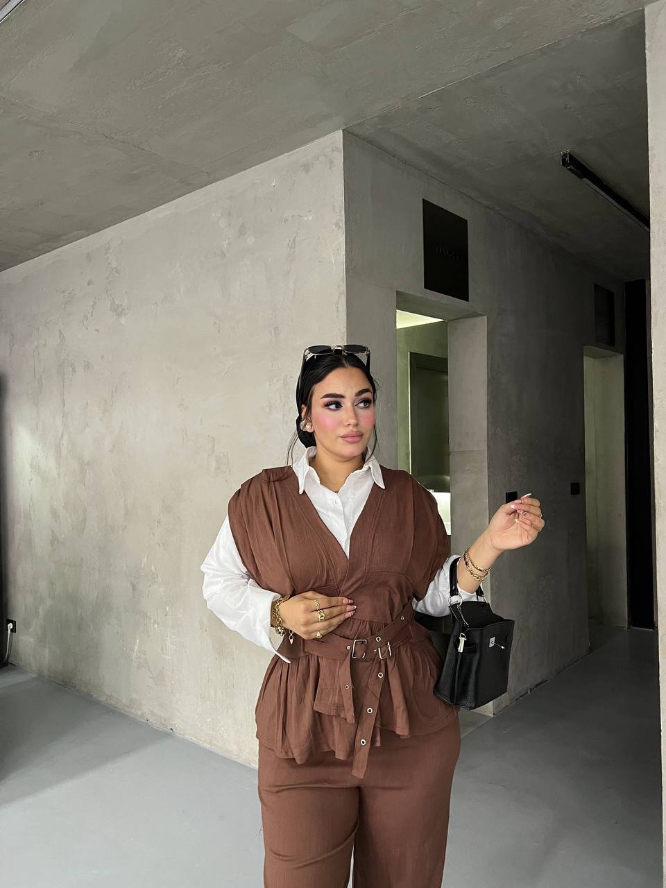 Two-Piece Suit Set with Back Tie Belt — photo 6 — Yokaa Suit Set