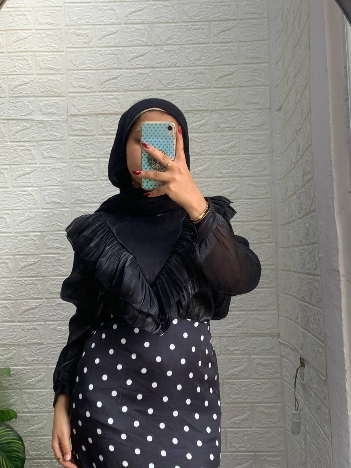 Organza Ruffle Blouse with Seven-Shaped Neckline — photo 2 — Yokaa Top