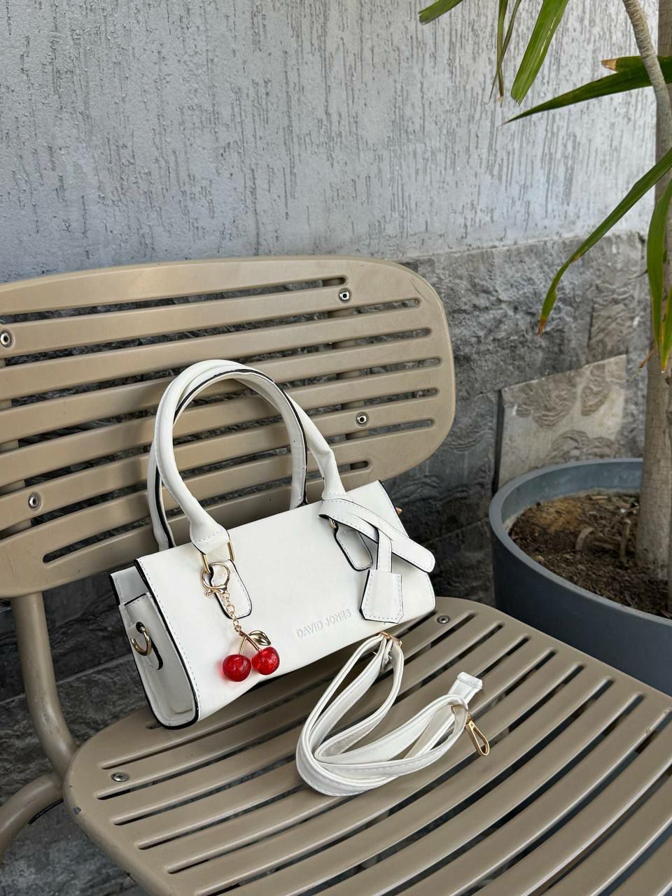 Girls' Handbag – Size: 25 × 13 cm — Handbag by Yokaa
